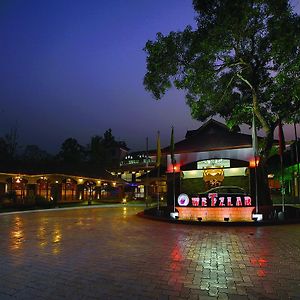 Wetzlar Resorts & Hotels, Cochin